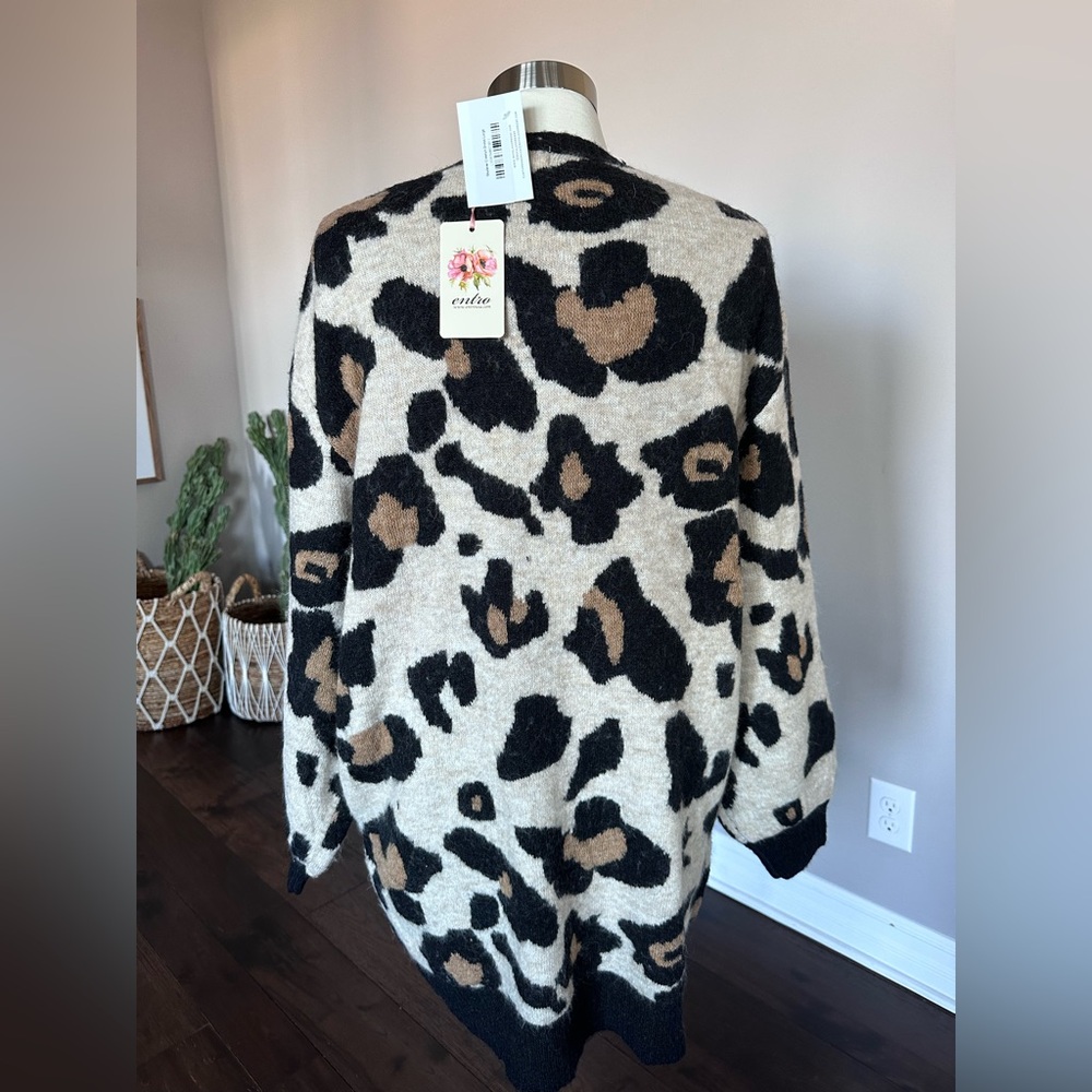 Entro Boutique Brand Tunic Sweater Dress Buttery Soft Leopard Cheetah Print LG - Picture 6 of 11